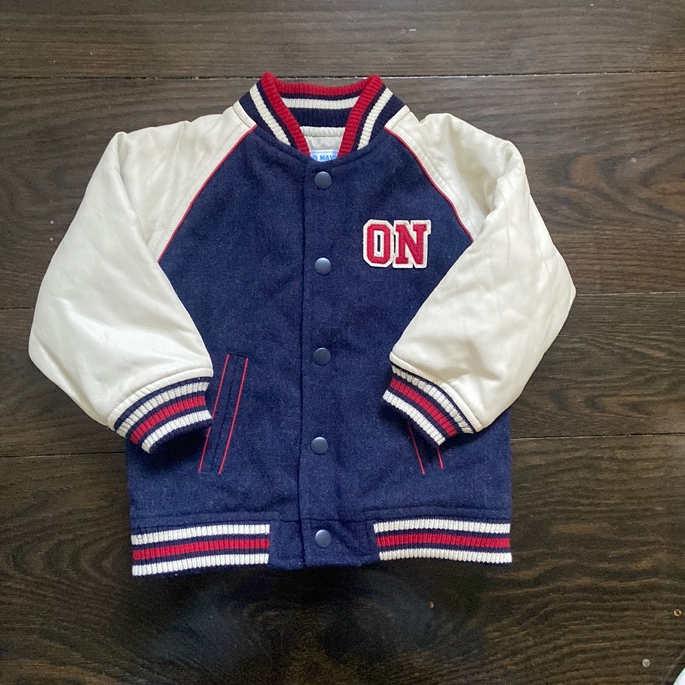 Child’s  bomber jacket.